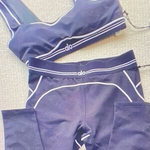 ALO Yoga Dark Blue Activewear Set